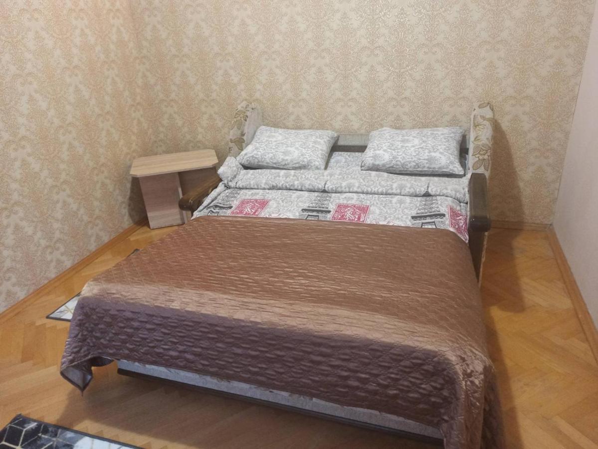Smart Yellow Apartment-15 Хв Від Жд Вокзалу Lemberg Exterior foto